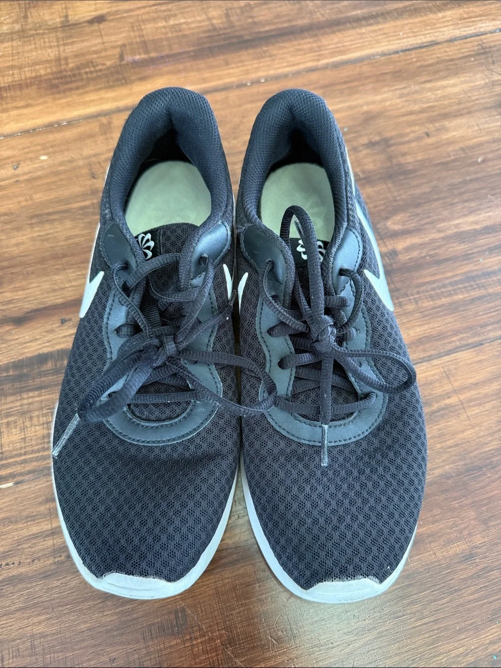 Nike Black and White Mesh Running Shoes